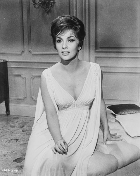 Anonimo : Gina Lollobrigida  - Asta Fotografia - Associazione Nazionale - Case d'Asta italiane