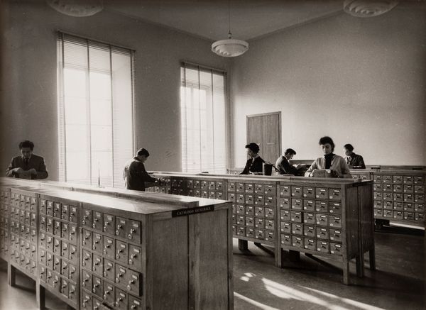 Mario de Biasi : Senza titolo (Ufficio)  - Asta Fotografia - Associazione Nazionale - Case d'Asta italiane