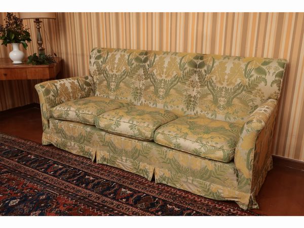 Divano imbottito a tre posti  - Asta Dballage. Occasioni in asta - Associazione Nazionale - Case d'Asta italiane
