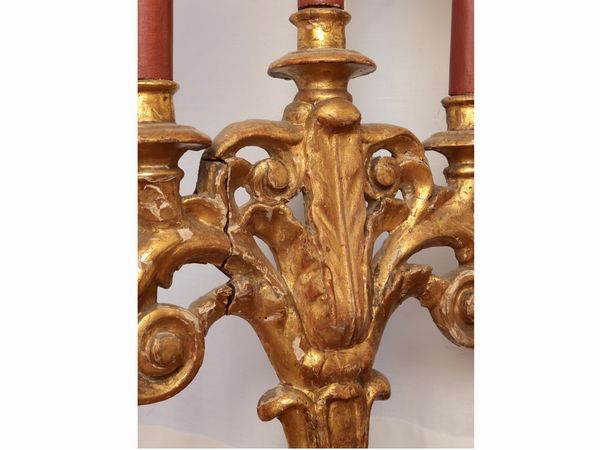 Candeliere in legno intagliato e dorato  - Asta Dballage. Occasioni in asta - Associazione Nazionale - Case d'Asta italiane