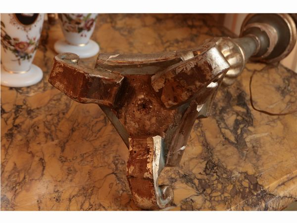 Torciera laccata verde acqua e lumeggiata in oro  - Asta Dballage. Occasioni in asta - Associazione Nazionale - Case d'Asta italiane