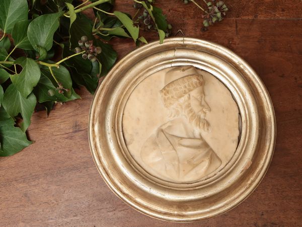 Scuola fiorentina del XVII/XVIII secolo : Profilo virile con copricapo in pelliccia  - Asta Dballage. Occasioni in asta - Associazione Nazionale - Case d'Asta italiane