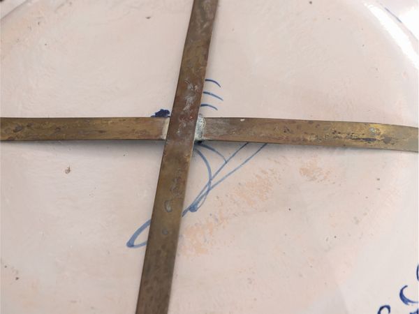 Piatto da parata in terracotta invetriata, Cantagalli  - Asta Dballage. Occasioni in asta - Associazione Nazionale - Case d'Asta italiane