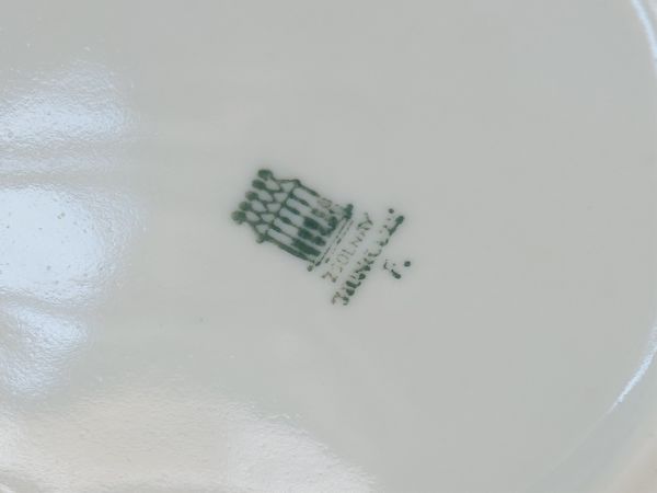 Gruppo in porcellana, Zsolnay  - Asta Dèballage. Occasioni in asta - Associazione Nazionale - Case d'Asta italiane