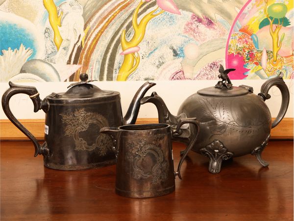 Due teiere inglesi in peltro  - Asta Dballage. Occasioni in asta - Associazione Nazionale - Case d'Asta italiane