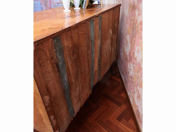 Cassettone impiallacciato ed intarsiato in ciliegio  - Asta Dballage. Occasioni in asta - Associazione Nazionale - Case d'Asta italiane