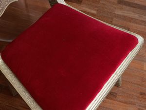 Coppia di sedie rivestite in lamina di metallo argentato  - Asta Dballage. Occasioni in asta - Associazione Nazionale - Case d'Asta italiane