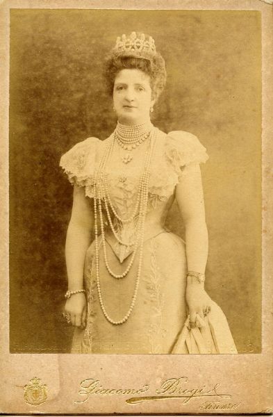 Portrait of Margherita di Savoia by Giacomo Brogi. 1898  - Asta Opere su carta. Stampe, disegni, foto d'epoca - Associazione Nazionale - Case d'Asta italiane