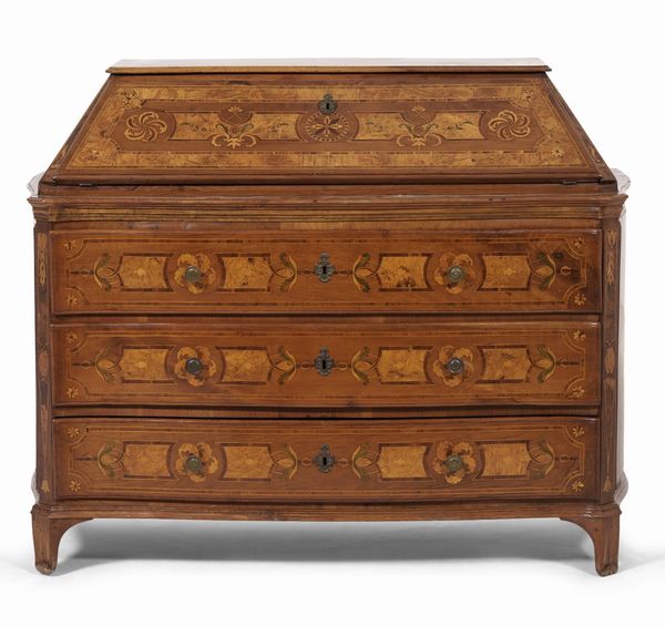 Ribalta lastronata e intarsiata. XVIII-XIX secolo  - Asta Antiquariato - Associazione Nazionale - Case d'Asta italiane