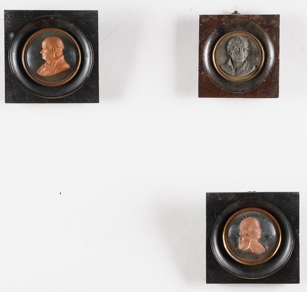 Tre cammei con ritratti maschili a rilievo  - Asta Antiquariato - Associazione Nazionale - Case d'Asta italiane