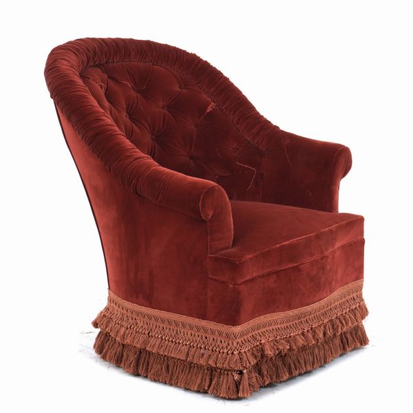 Poltrona imbottita rossa  - Asta Antiquariato - Associazione Nazionale - Case d'Asta italiane