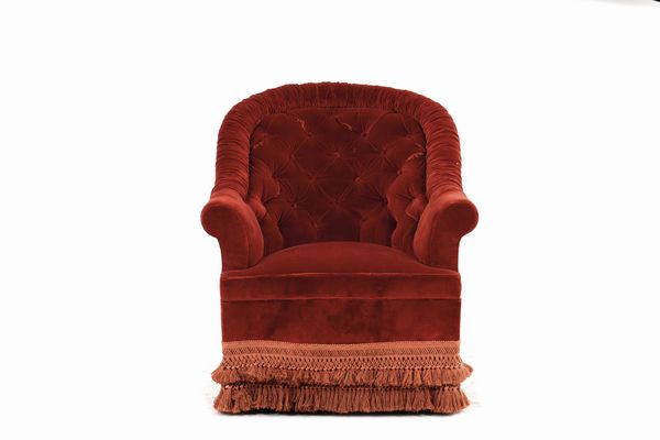 Poltrona imbottita rossa  - Asta Antiquariato - Associazione Nazionale - Case d'Asta italiane
