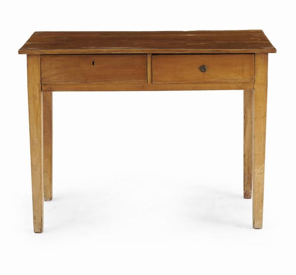 Tavolo in legno a due cassetti. XIX-XX secolo  - Asta Antiquariato - Associazione Nazionale - Case d'Asta italiane