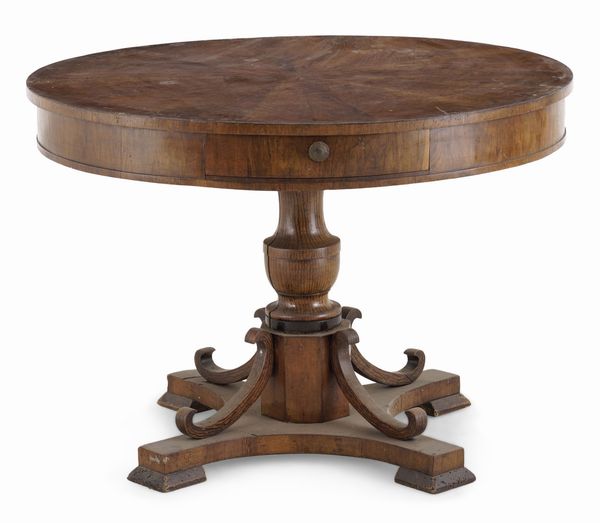 Tavolo tondo in legno a un cassetto. XIX secolo  - Asta Antiquariato - Associazione Nazionale - Case d'Asta italiane