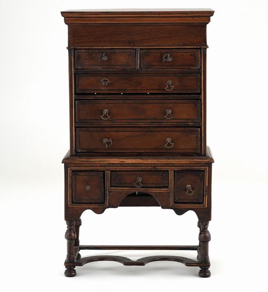 Modellino di credenza in legno intagliato  - Asta Antiquariato - Associazione Nazionale - Case d'Asta italiane