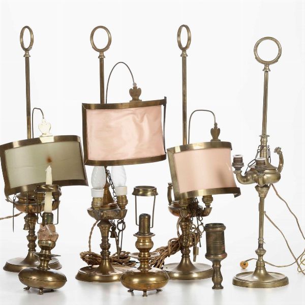 Lotto di 4 lucerne fiorentine e due lumi  - Asta Antiquariato - Associazione Nazionale - Case d'Asta italiane