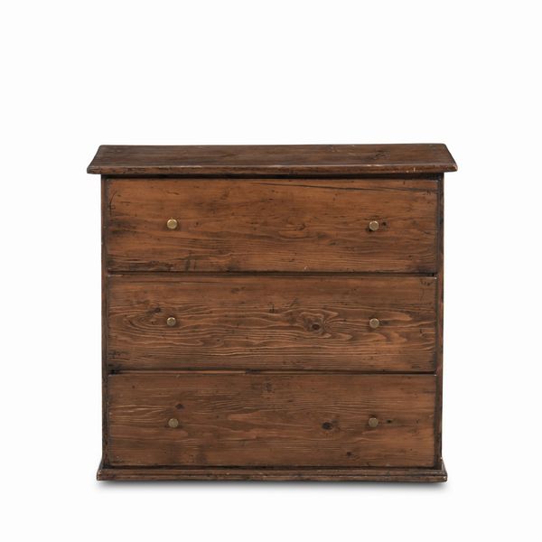 Com a tre cassetti  - Asta Antiquariato - Associazione Nazionale - Case d'Asta italiane