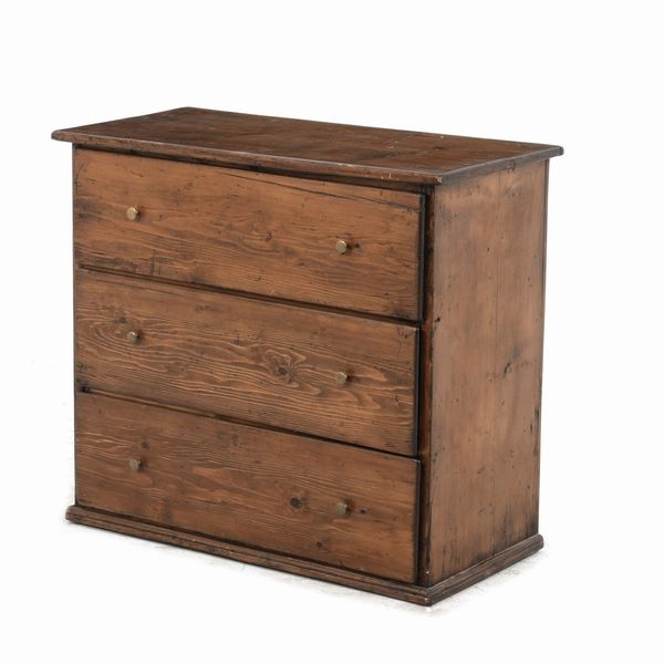 Com a tre cassetti  - Asta Antiquariato - Associazione Nazionale - Case d'Asta italiane