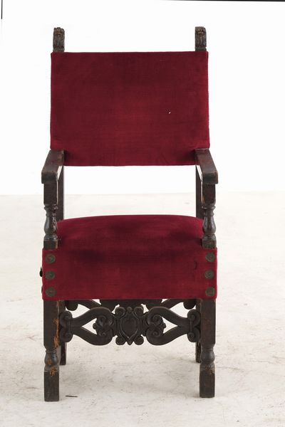 Seggiolone in legno intagliato. XVII secolo  - Asta Antiquariato - Associazione Nazionale - Case d'Asta italiane