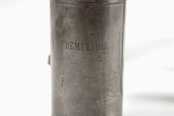 Raccolta di sei boccali in peltro. XIX-XX secolo  - Asta Antiquariato - Associazione Nazionale - Case d'Asta italiane