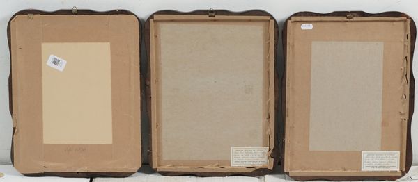 Tre riproduzioni di fiori in cornice sagomata  - Asta Antiquariato - Associazione Nazionale - Case d'Asta italiane