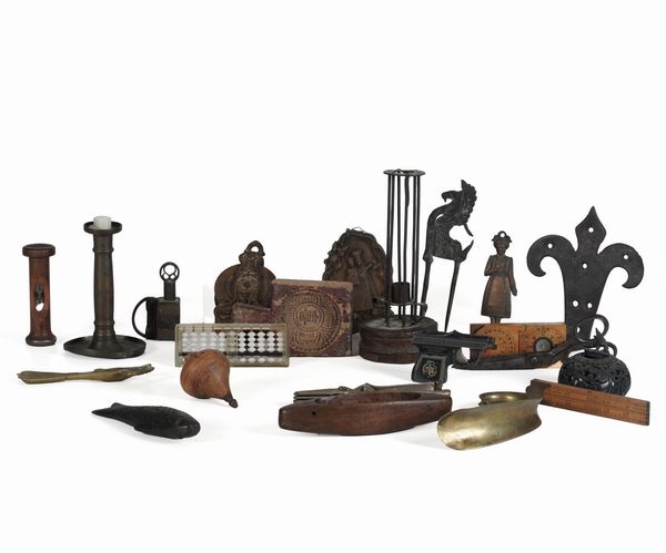 Collezione di attrezzi da lavoro in legno e altri materiali  - Asta Antiquariato - Associazione Nazionale - Case d'Asta italiane