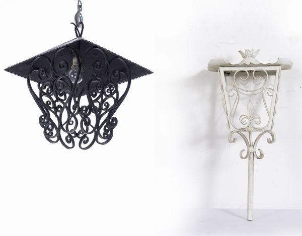 Due lampioni in ferro diversi  - Asta Antiquariato - Associazione Nazionale - Case d'Asta italiane