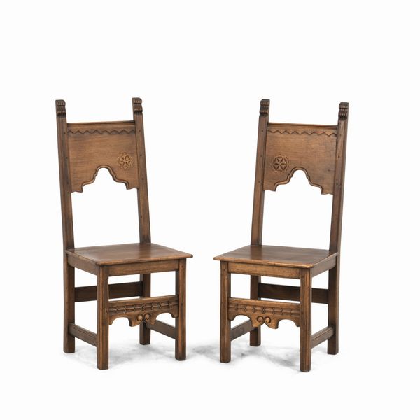 Coppia di seggioloni in legno  - Asta Antiquariato - Associazione Nazionale - Case d'Asta italiane