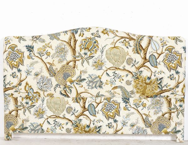 Testiera da letto imbottita  - Asta Antiquariato - Associazione Nazionale - Case d'Asta italiane