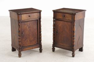 Coppia di comodini ad un'anta. XIX-XX secolo  - Asta Antiquariato - Associazione Nazionale - Case d'Asta italiane