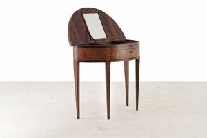 Toelette demi-lune lastronato. Fine del XVIII secolo  - Asta Antiquariato - Associazione Nazionale - Case d'Asta italiane