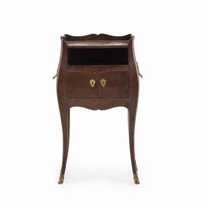 Comodino lastronato e filettato. Genova, XVIII-XIX secolo  - Asta Antiquariato - Associazione Nazionale - Case d'Asta italiane