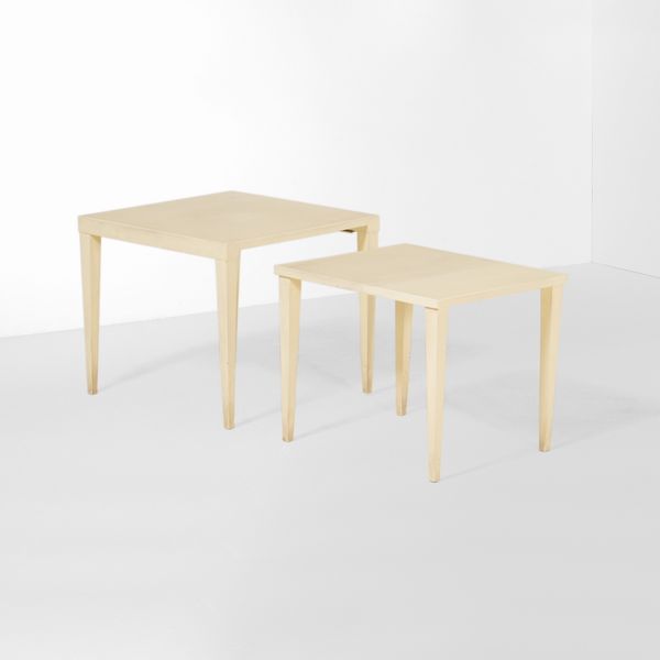 Due tavolini  - Asta Antiquariato del XX secolo - Associazione Nazionale - Case d'Asta italiane