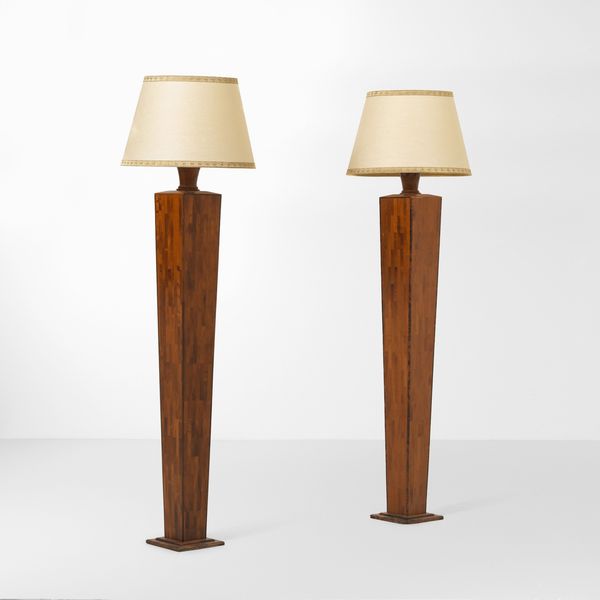 Due lampade da terra  - Asta Antiquariato del XX secolo - Associazione Nazionale - Case d'Asta italiane