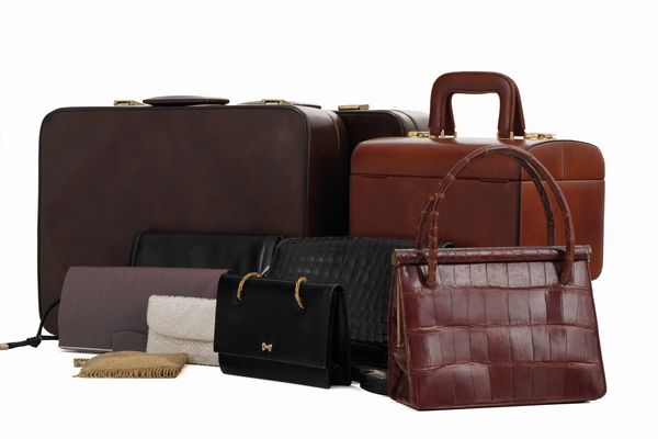 Lotto di borse varie più due valigie  - Asta Antiquariato del XX secolo - Associazione Nazionale - Case d'Asta italiane