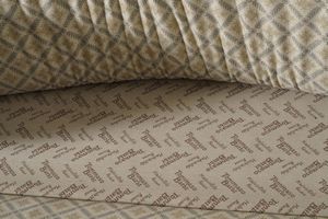 Divano.  - Asta Antiquariato del XX secolo - Associazione Nazionale - Case d'Asta italiane