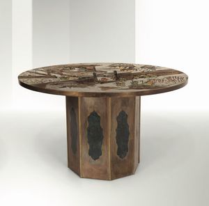 Phillip e Kelvin Laverne - Tavolo in legno con rivestimenti in ottone. Decori in ottone acidato. Firma originale. Etichetta della collezione.  [..]