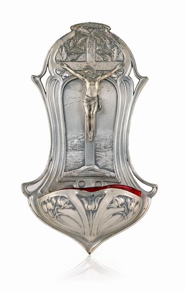 Acquasantiera da parete in metallo con vaschetta in vetro rosso  - Asta ASTA A TEMPO - Antiquariato, Dipinti, Oggetti d'Arte e Pastori da Presepe Napoletani - Associazione Nazionale - Case d'Asta italiane