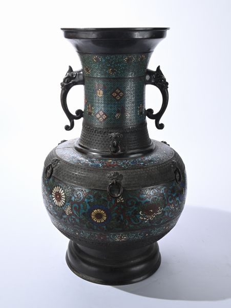 Vaso in bronzo brunito e smalti champlevé, Giappone, fine del XIX secolo  - Asta ASTA A TEMPO - Antiquariato, Dipinti, Oggetti d'Arte e Pastori da Presepe Napoletani - Associazione Nazionale - Case d'Asta italiane