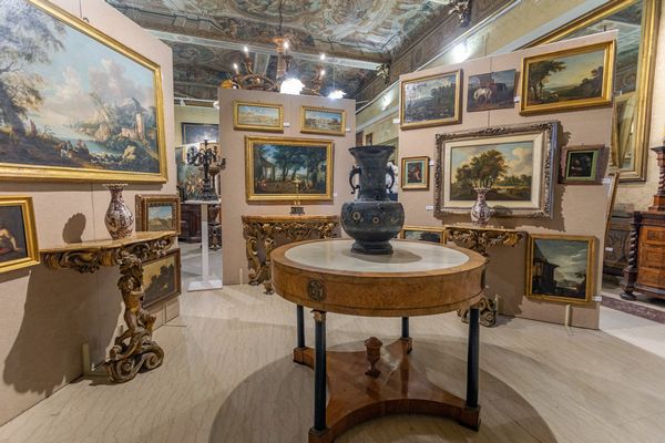 Vaso in bronzo brunito e smalti champlevé, Giappone, fine del XIX secolo  - Asta ASTA A TEMPO - Antiquariato, Dipinti, Oggetti d'Arte e Pastori da Presepe Napoletani - Associazione Nazionale - Case d'Asta italiane