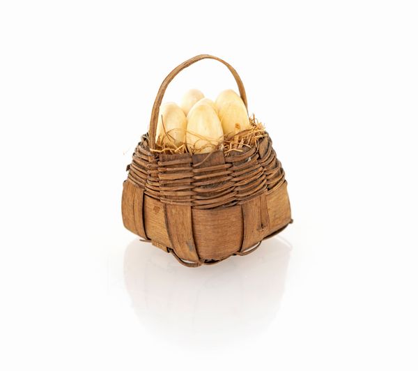 Cestino con sette uova  - Asta ASTA A TEMPO - Antiquariato, Dipinti, Oggetti d'Arte e Pastori da Presepe Napoletani - Associazione Nazionale - Case d'Asta italiane