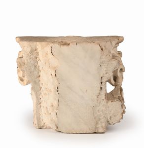 Capitello ionico in marmo bianco, XVII/XVIII secolo  - Asta ASTA A TEMPO - Antiquariato, Dipinti, Oggetti d'Arte e Pastori da Presepe Napoletani - Associazione Nazionale - Case d'Asta italiane