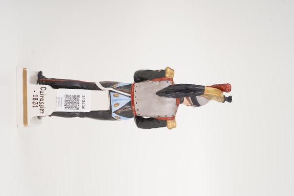 Figurina di corazziere.<BR>Germania, Turingia, Manifattura di Sitzendorf, XX secolo.  - Asta Maioliche, Porcellane e Vetri - Associazione Nazionale - Case d'Asta italiane