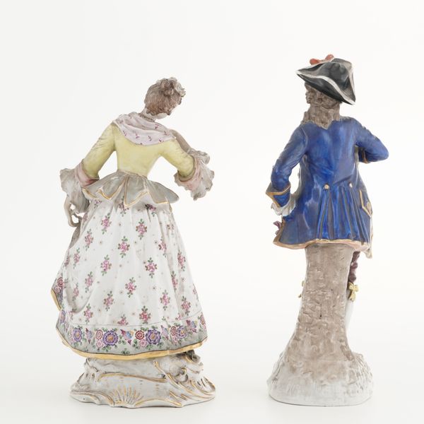 Due grandi figure.<BR>Germania, probabilmente Turingia, XX secolo.  - Asta Maioliche, Porcellane e Vetri - Associazione Nazionale - Case d'Asta italiane