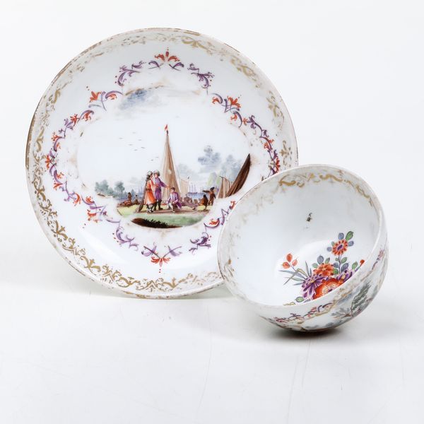 Tazza con piattino.<BR>Meissen, 1735-1740 circa.  - Asta Maioliche, Porcellane e Vetri - Associazione Nazionale - Case d'Asta italiane