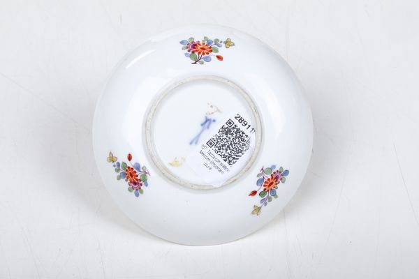 Tazza con piattino.<BR>Meissen, 1735-1740 circa.  - Asta Maioliche, Porcellane e Vetri - Associazione Nazionale - Case d'Asta italiane