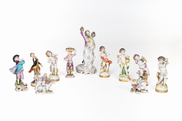 Dieci figurine.<BR>Manifatture diverse, XIX-XX secolo.<BR>  - Asta Maioliche, Porcellane e Vetri - Associazione Nazionale - Case d'Asta italiane