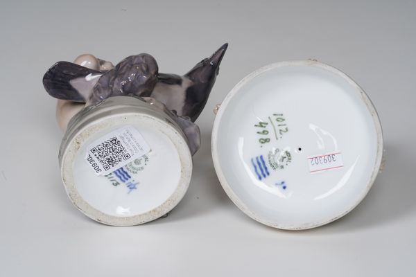 Due figurine.<BR>Danimarca, Manifattura Royal Copenhagen, XX secolo.  - Asta Maioliche, Porcellane e Vetri - Associazione Nazionale - Case d'Asta italiane