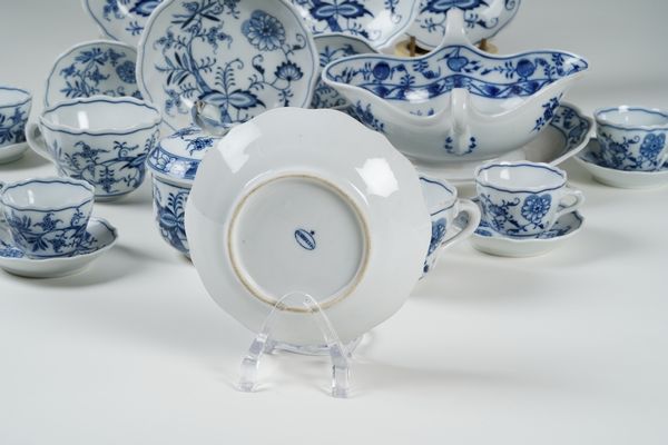 Parte di servizio.<BR>Meissen, Manifattura Teichert, primi del XX secolo.  - Asta Maioliche, Porcellane e Vetri - Associazione Nazionale - Case d'Asta italiane