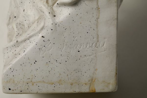 Busto di Leonardo da Vinci. <BR>Doccia, Manifattura Ginori, XIX secolo.  - Asta Maioliche, Porcellane e Vetri - Associazione Nazionale - Case d'Asta italiane